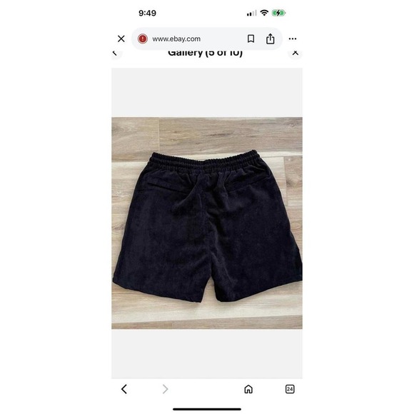 ‎Shorts - Picture 3 of 5
